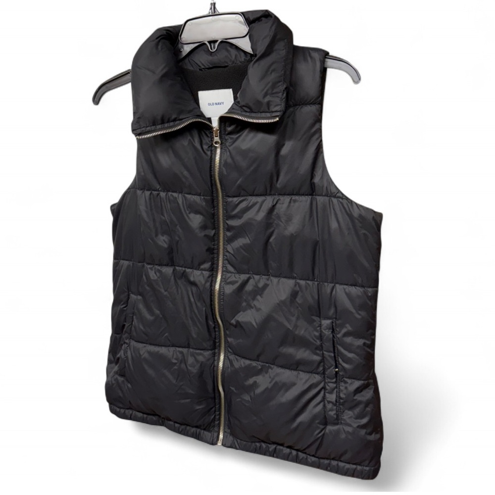 Old Navy Women's Black Puffer Vest - Picture 3 of 6
